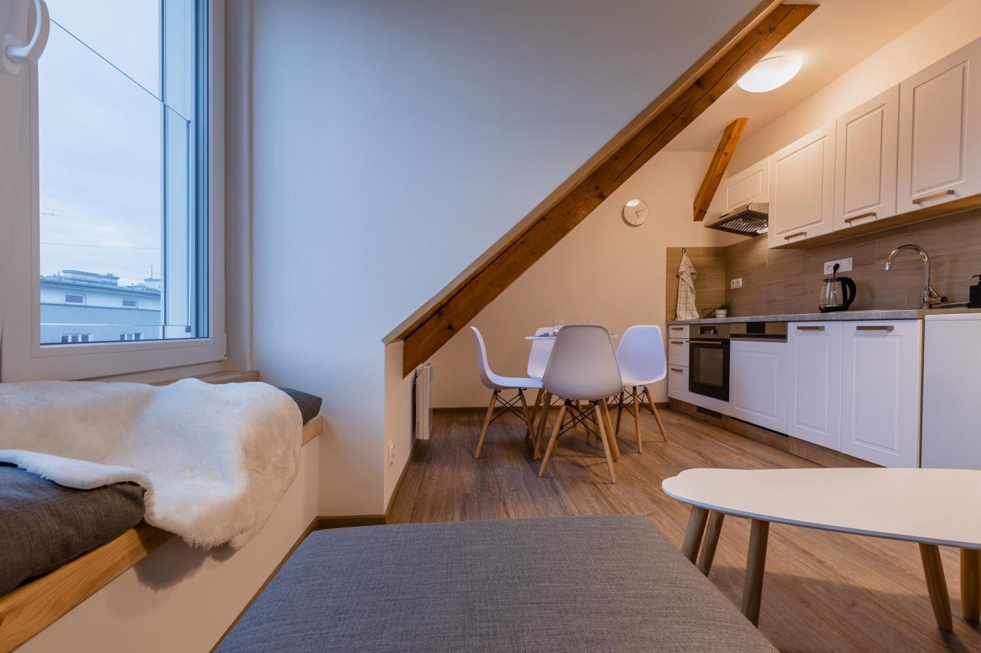 Romanticky Loft Parking U Hlavniho Nadrazi Olomouc Eksteriør bilde