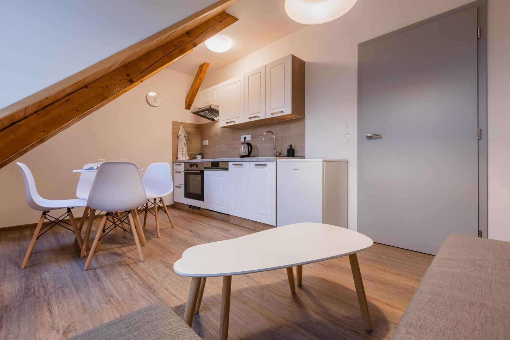 Romanticky Loft Parking U Hlavniho Nadrazi Olomouc Eksteriør bilde